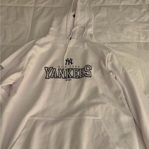 New York Yankees White Hoodie